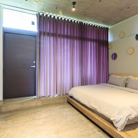 One Piece B&B Dongshan  Extérieur photo