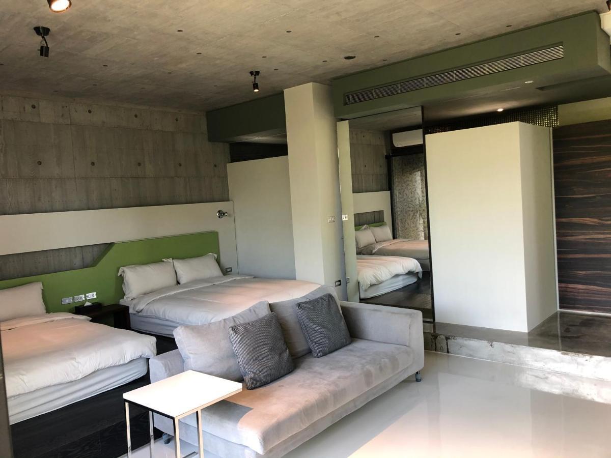 One Piece B&B Dongshan  Extérieur photo