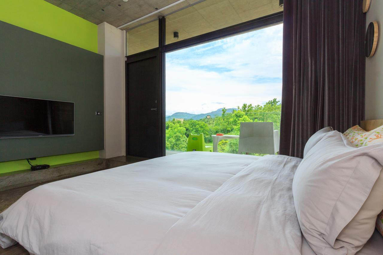One Piece B&B Dongshan  Extérieur photo