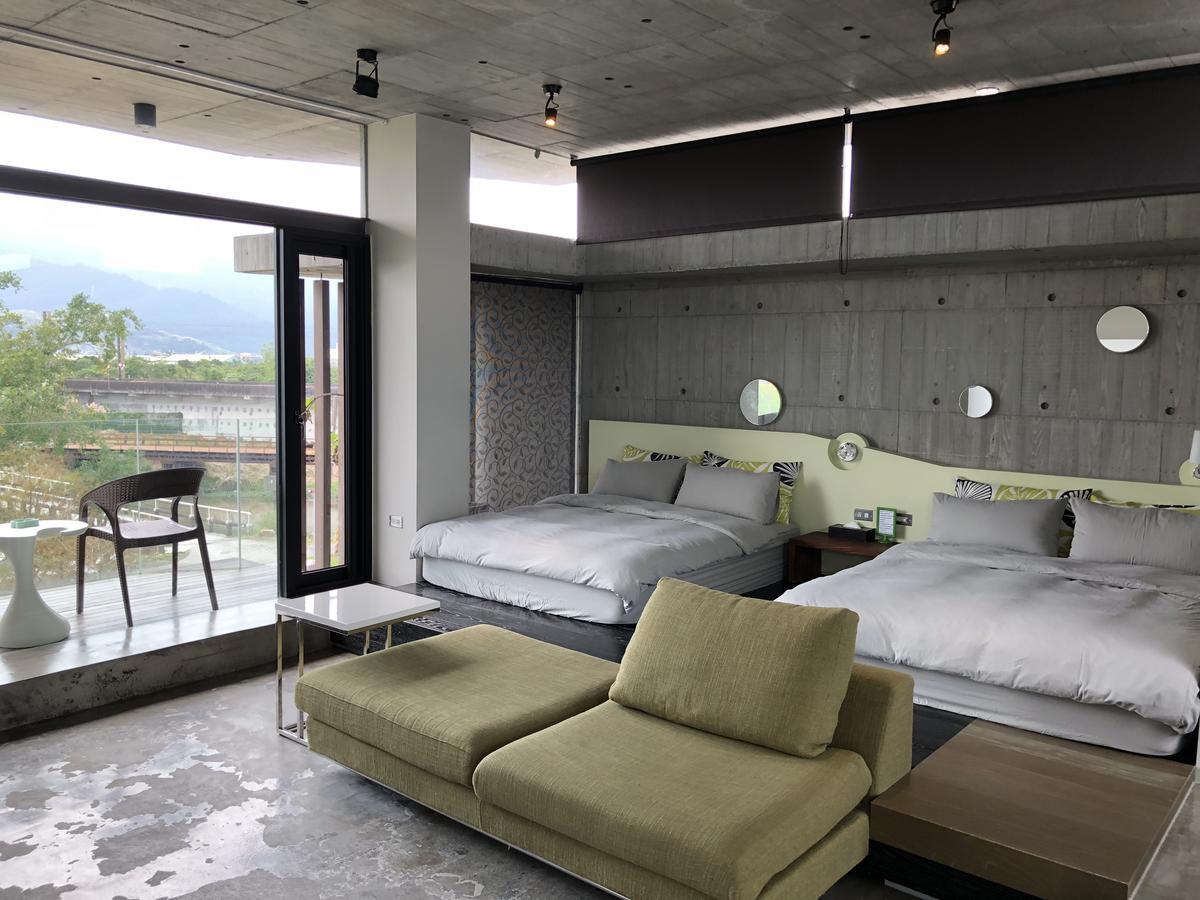 One Piece B&B Dongshan  Extérieur photo